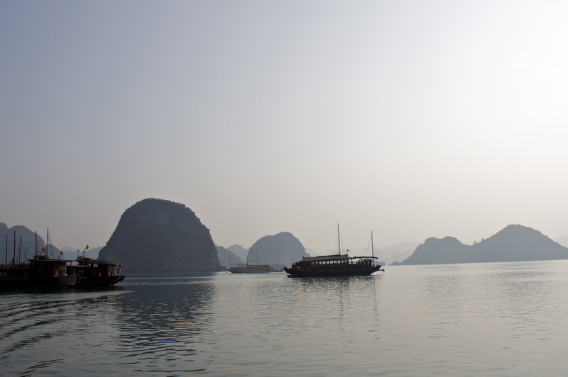passenger, on top, 4K, unesco world heritage site, ship, nature, passenger ship, body of water, island, daytime, mountain, halong Bay, near, ha long bay