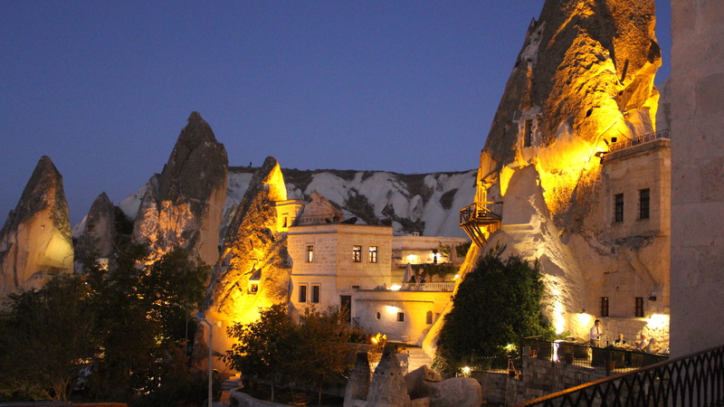limestone, goreme, panorama, volcanic, the past, spirituality, 5K, sky, built structure, religion, architecture, city, scene, tourist, traveling, dusk