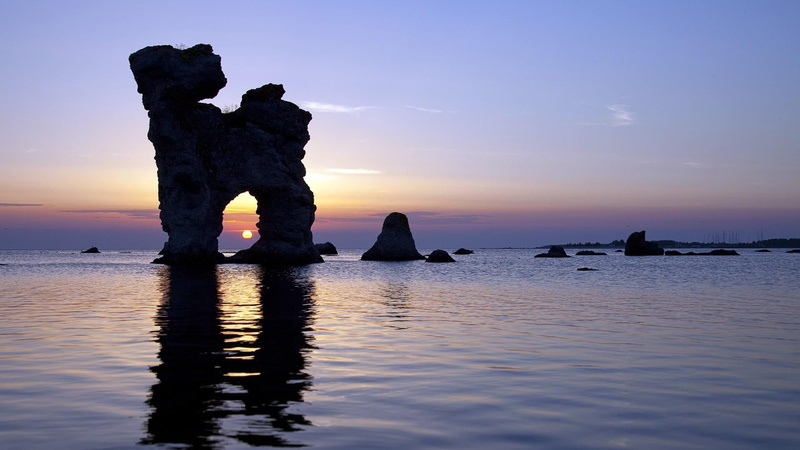 sunset, 1080P, natural arch, calm, evening, sky, beach, horizon, sea, rock, coast, arch, sweden, vacation, ocean, limestone, water, gotland, faro
