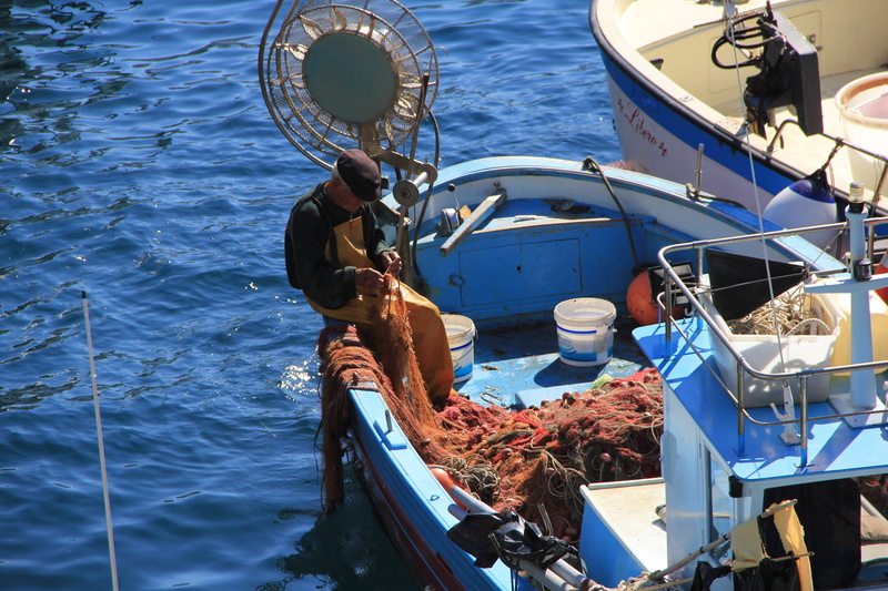 commercial fishing net, port, transportation, ship, nautical Vessel, Blue, fishing, travel, people, Fish, Sea, real people, italy, Fischer, blue, day, sunlight