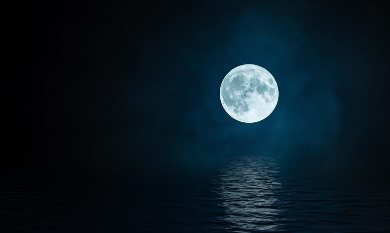 sea, in the evening, the atmosphere, tranquil scene, scenics - nature, blue, full moon, astronomy, beauty in nature, landscape, space, luna, no people
