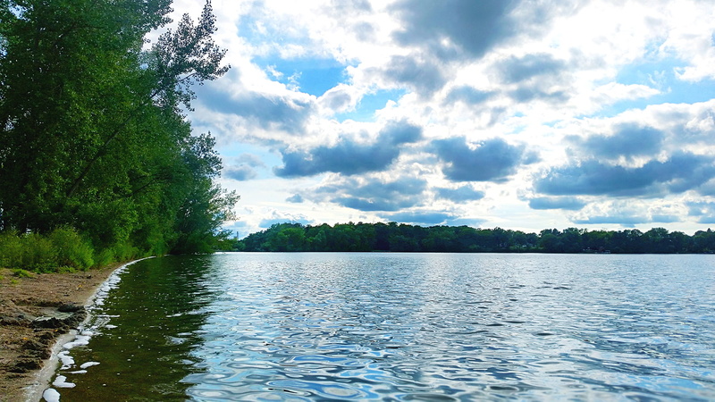 sky, no people, nature, day, lake, tranquil scene, idyllic, cloud - sky, tree, green color, Minnesota, 720P, lagoon, flowing water, water, non-urban scene