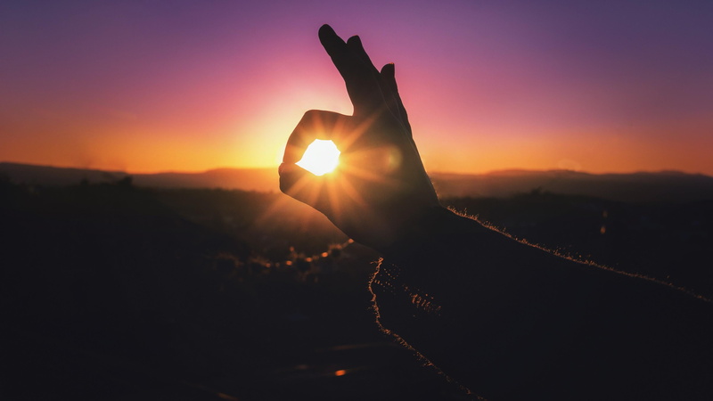 one person, sky, finger, back lit, hope - concept, 4K, lens flare, sun, human limb, horizon, nature, hand, beauty in nature, sunlight, human hand, sunset