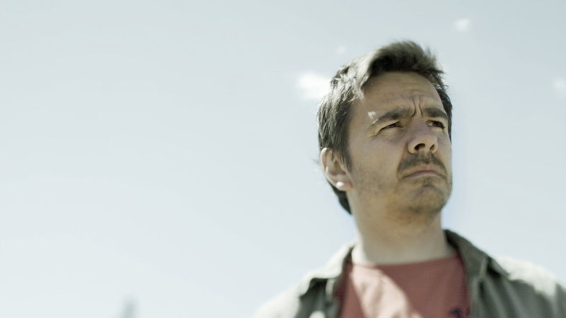 portrait, casual clothing, emotion, copy space, looking away, one person, sky, men, low angle view, 1080P, looking, look, gray, close-up, s, laurent garnier