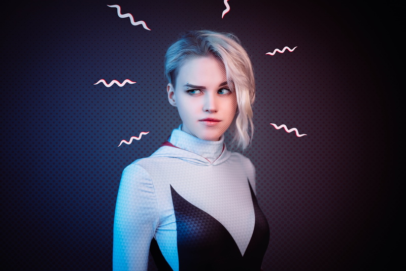women, Gwen Stacy, Spider-Man, cosplay, simple background, blonde, Marvel Comics, Spider Gwen, 5K, model