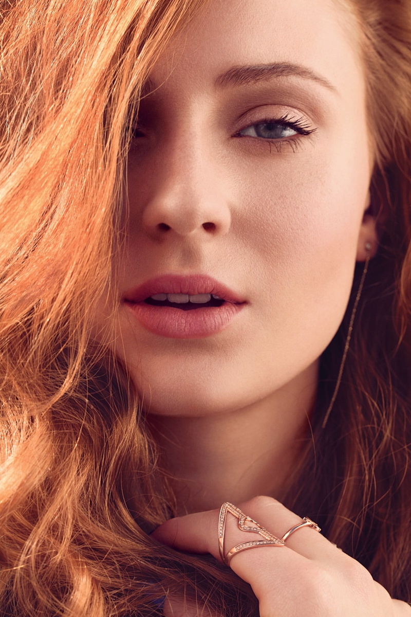 young adult, beautiful woman, dyed red hair, young women, looking at viewer, modern, human hair, portrait, 1080P, fashion, beauty, body part, make-up
