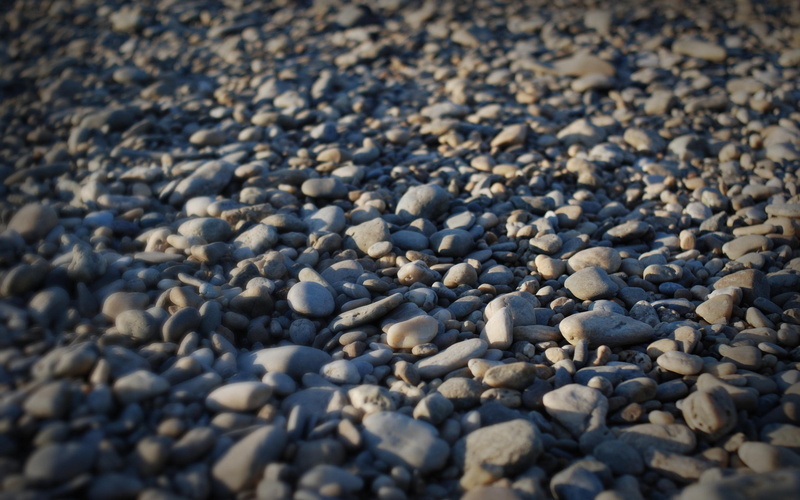 pile, backgrounds, 2K, stone, stone - object, beauty in nature, pebble, xubuntu, desktop, no people, selective focus, solid, nature, pebbles, outdoors
