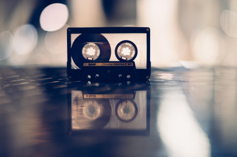 time, modern, technology, close-up, no people, table, background, day, communication, photography themes, retro styled, tape, antique, BASF, clock, single object