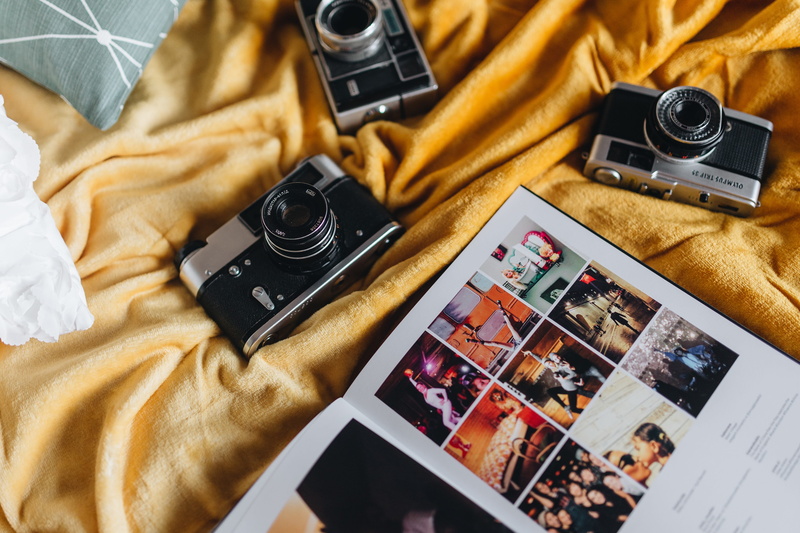5K, history, instant camera, digital camera, camera, vintage, directly above, retro styled, still life, close-up, cameras, indoors, high angle view, 2017