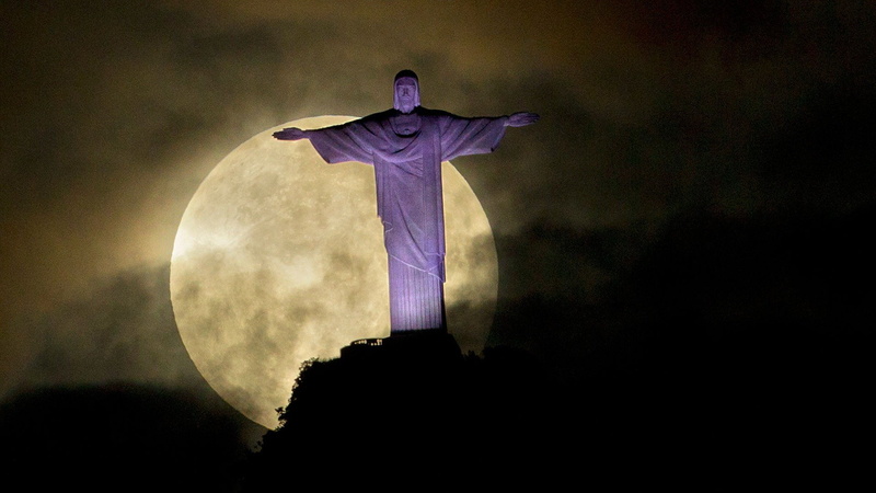 1920x1080, night, statue, purple, moon, arm, corcovado, redeemer, brazil, christ, 1080P