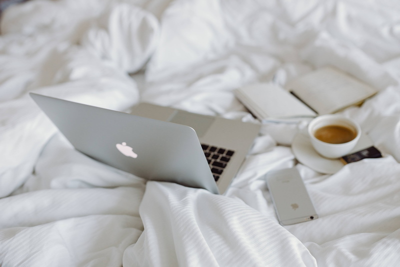 coffee, white color, studio shot, paper, excess, bedding, bed, indoors, coffee - drink, breakfast, notes, Apple, chocolate, white, white background, work