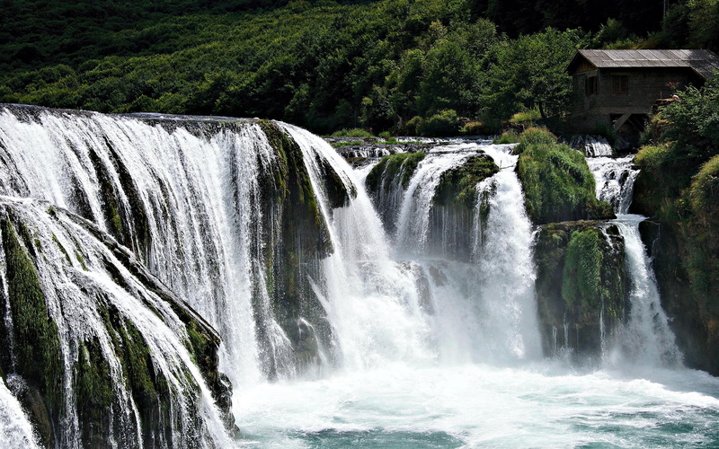 hillside, gentl, 3d and abstract, green, clean, waterfalls, forest, mill, water, nature, beautiful, 2K, waterfall