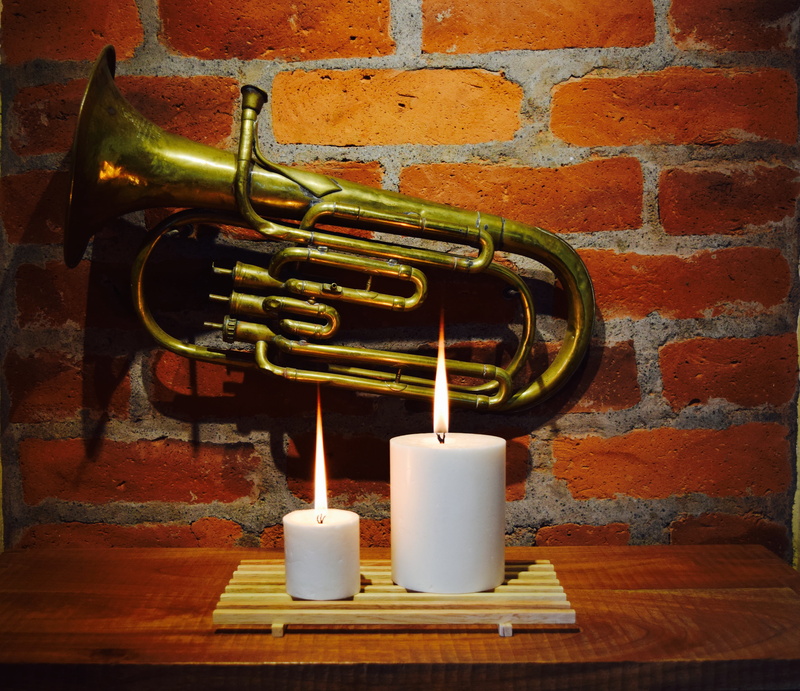 light, bright, wall, close-up, built structure, glow, holiday, night, candlelight, fire, peace, black, celebration, text, flame, decoration, old-fashioned