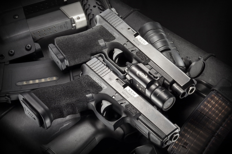 violence, gun, social issues, protection, bullet, handgun, guns, sign, warning sign, safety, security, aggression, rifles, two, no people, weapon, 1080P