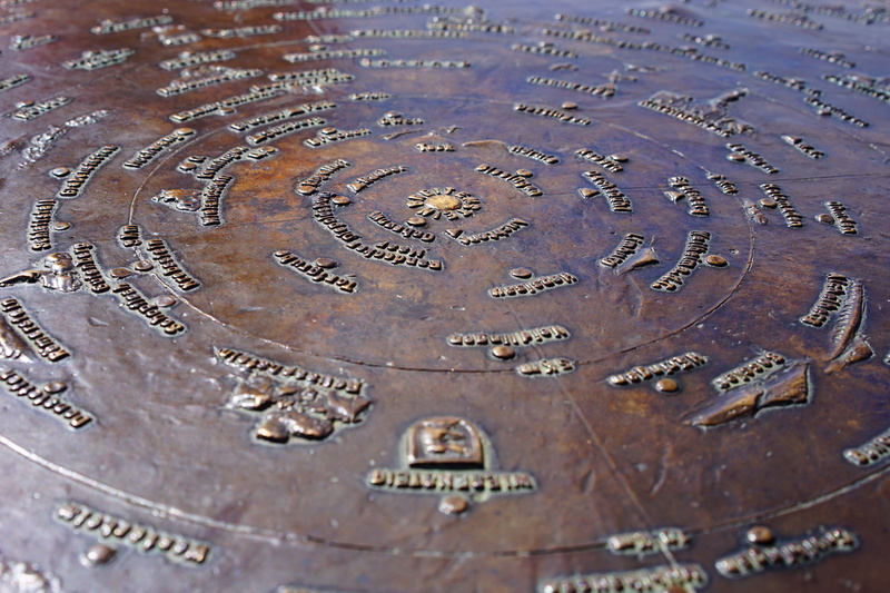 outdoors, wet, bronze crafts, bronze cast, bronze, locations, distance scale, blacksmithing, distances, location specified, bronze art, day, water, swabian alb
