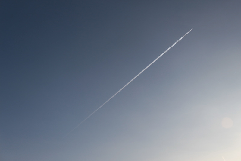low angle view, idyllic, backgrounds, nature, outdoors, flying, airplane, 5K, contrails, beauty in nature, day, tranquil scene, sky, copy space, long