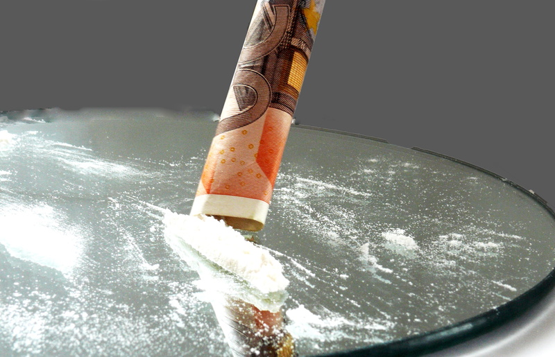 close-up, equipment, water, addicted, photography, indoors, rolled, cocaine, closeup, nature, high angle view, banknote, metal, white color, cold temperature