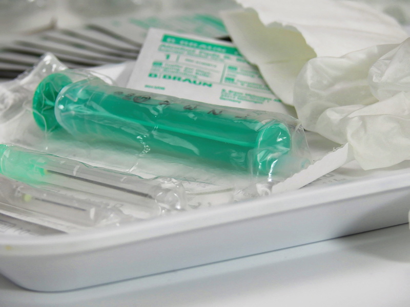hygiene, western script, science, high angle view, healthcare And Medicine, doctor, bag, medicine, indoors, still life, security, disposable syringe, hypodermic syringe