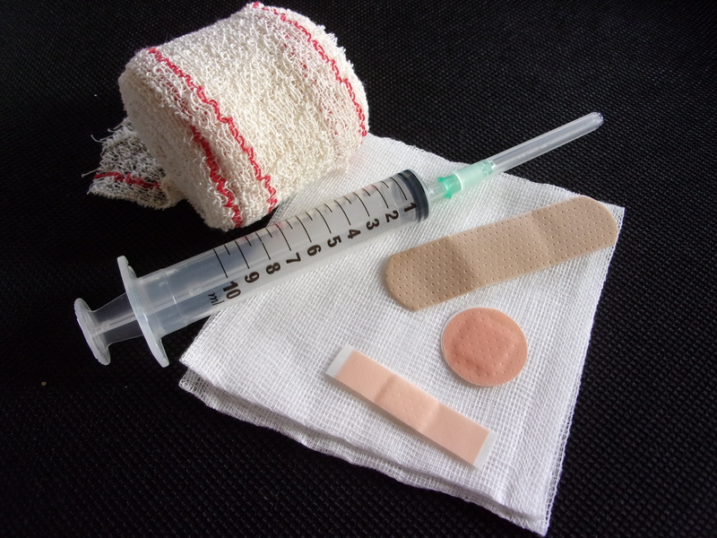 syringe, still life, medical, no people, needle, hospital, textile, vaccination, 4K, treatment, high angle view, protection, vaccine, sharp, medicine