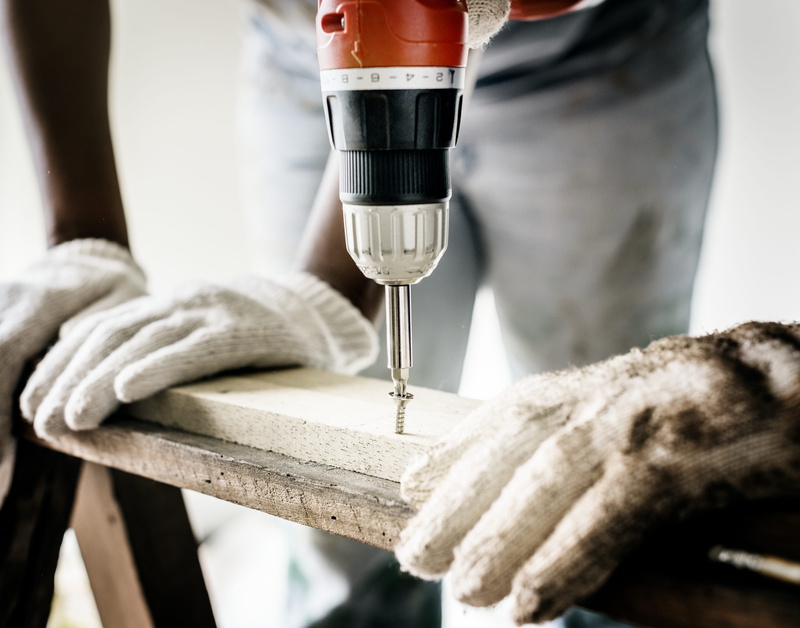 skill, woodwork, together, glass, service, protective, human hand, craftsman, wine, selective focus, refreshment, working, alcohol, adult, focus on foreground