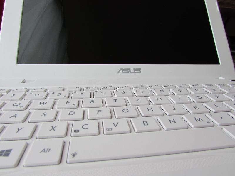modern, programming, communication, white color, keyboard, it, screen, computer equipment, blogging, business, computer, internet, single Object, computers