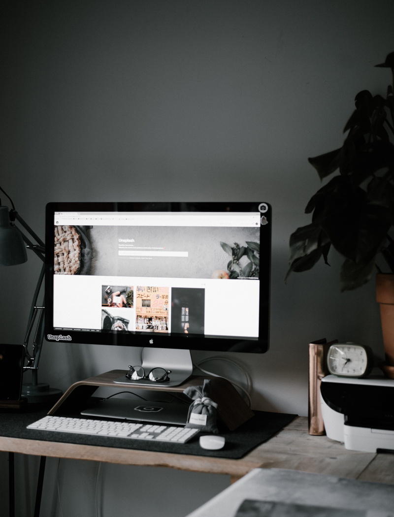 no people, device screen, wooden, communication, day, computer, screen, imac, lighting equipment, top, computer equipment, home interior, computer monitor