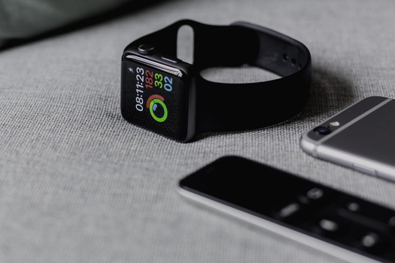 close-up, iphone, space, smart phone, s, number, communication, apple watch, case, selective focus, aluminum, mobile phone, still life, technology, gray