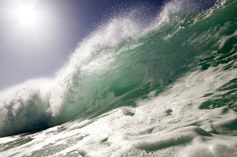 spraying, white color, white, splashes, water, foam, power in nature, sea, spray, hitting, beach, surf, sport, tropical Climate, tidal, pacific Ocean, crash