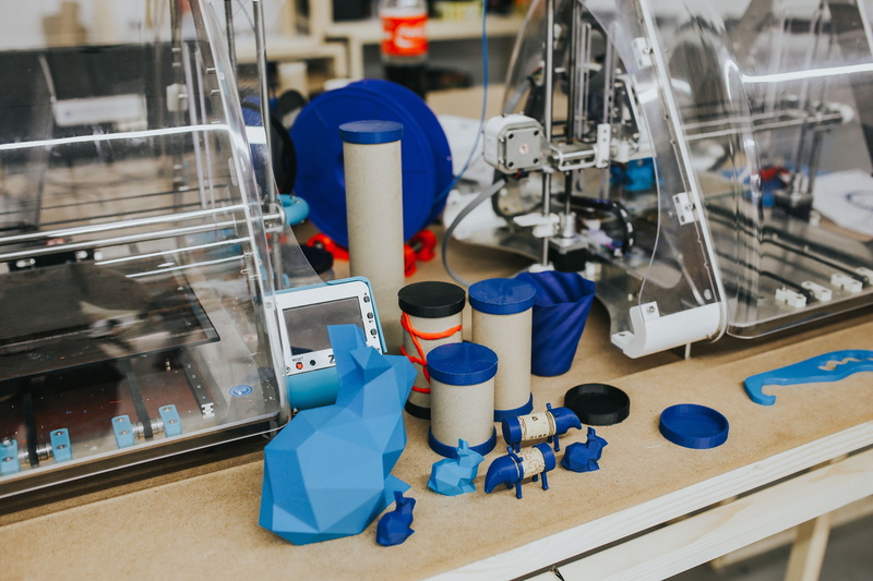 art, technology, science, no people, healthcare and medicine, close-up, industry, still life, equipment, occupation, blue, 5K, ups, factory, installation