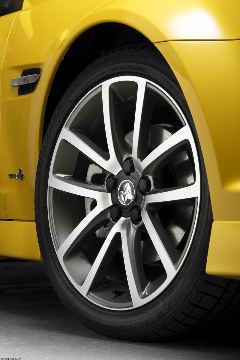 alloy, sports car, 2K, ii, shiny, ssv, shape, at the edge of, luxury, yellow, holden, care, vehicle part, car, tire, mode of transportation, motor vehicle