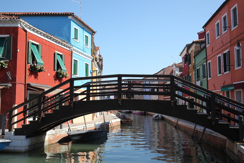 tourist, built structure, buildings, bridge - man made structure, sky, trip, outdoors, reflection, nature, water, clear sky, ve, transportation, burano