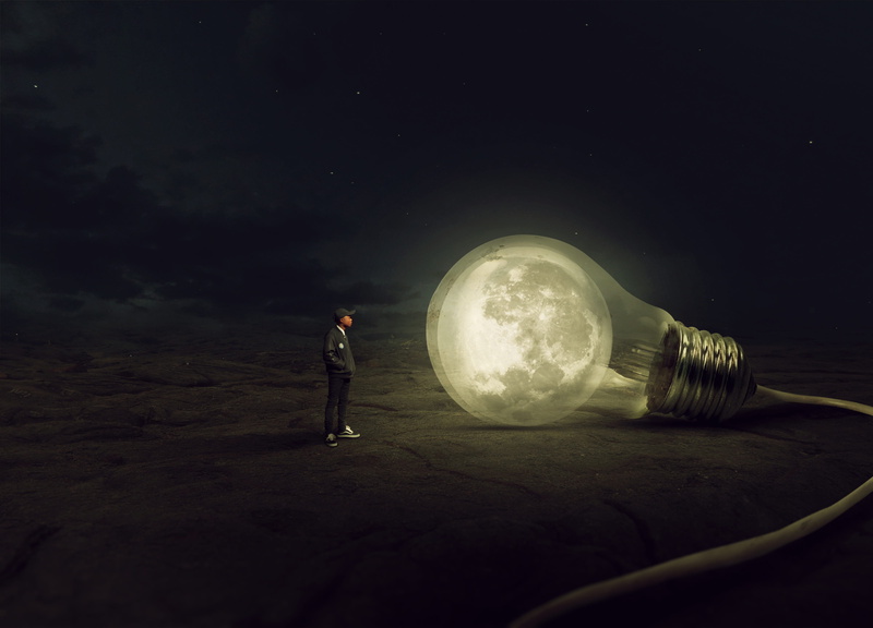 filament, 4K, bulb, pear, fiction, light bulbs, thinking, night, lamp, men, glow, full length, astronomy, invention, creative, illuminated, light, macro