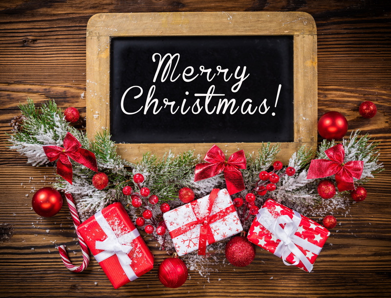 gift box, merry christmas, celebration, christmas ornament, box - container, 5K, gifts, xmas, no people, christmas decoration, holiday - event, red, blackboard