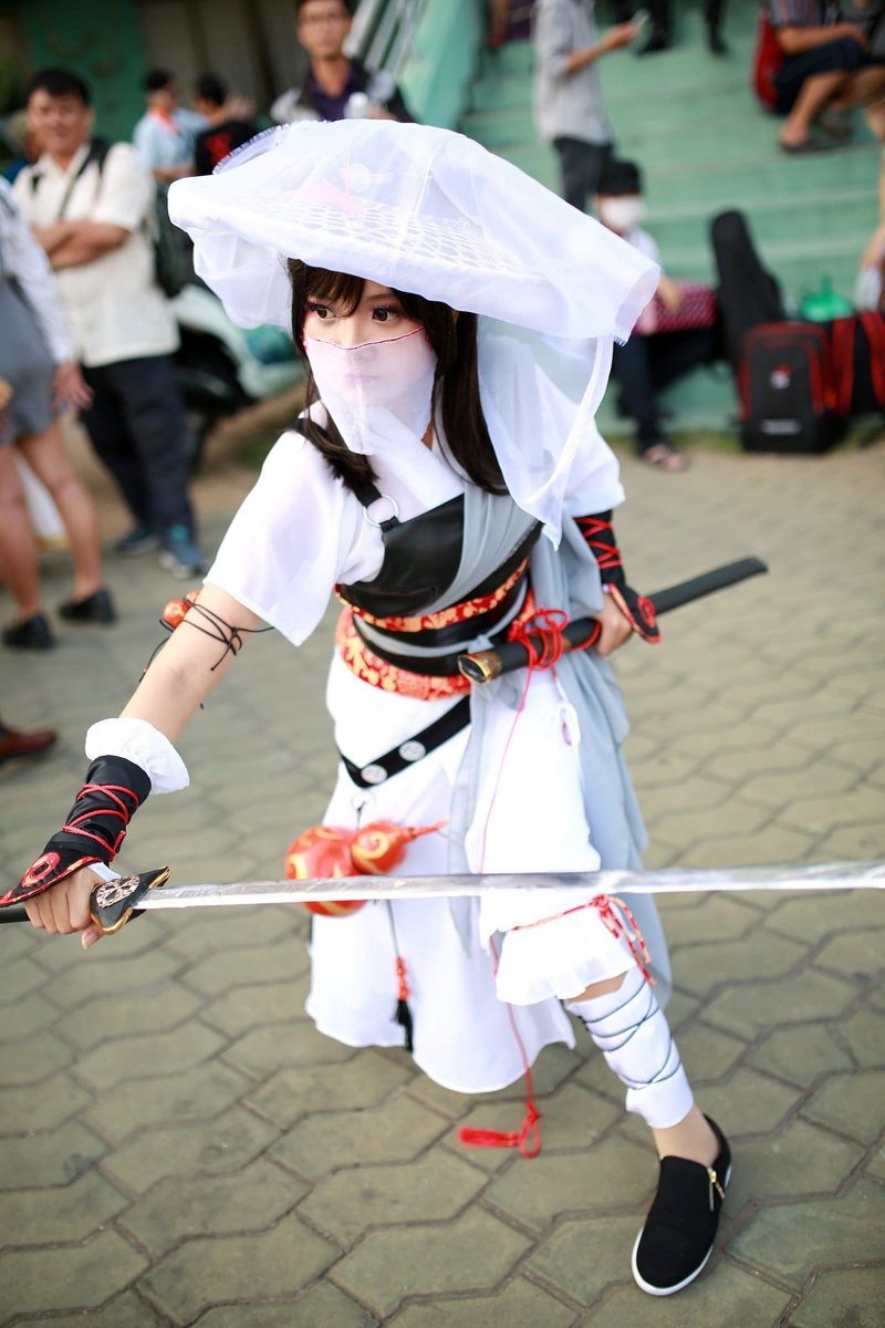 female, cosplay, innocence, one person, real people, japan, footpath, woman, ninja, outdoors, japanese, hero, blade, full length, clothing, city, girls