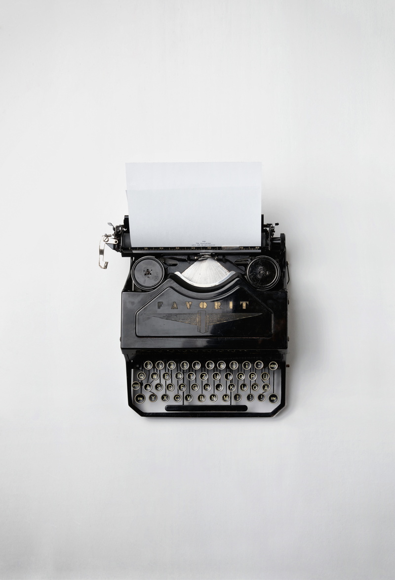 favorit, letters, literature, nostalgia, white background, 8K, old, tumblr, author, close-up, vintage, typewriter, writing, machine, lettering