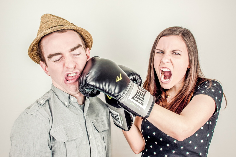 hat, boxing, young adult, hassle, mouth open, wrangle, shouting, glove, fedora, conflict, man, quarrel, girl, contest, boy, anger, studio shot, dispute