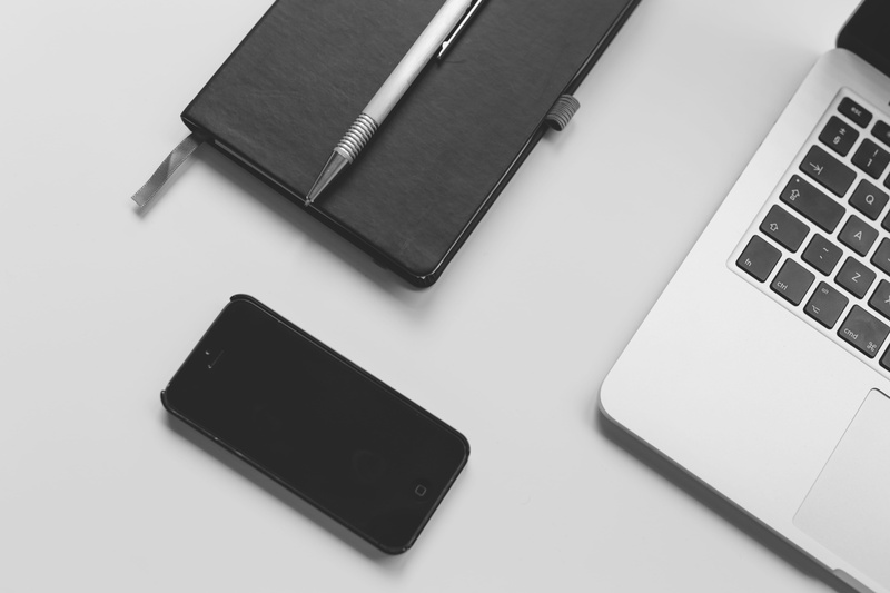 keyboard, connection, copywriting, smart phone, notebook, technology, blogging, portable information device, no people, office, keypad, business, table