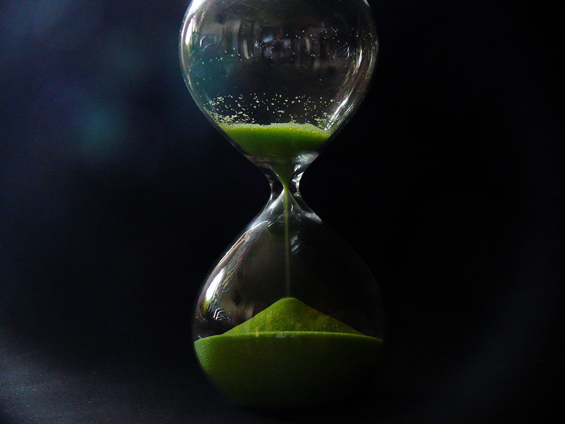 close-up, time of, phase, falling, sand, transparent, period, photograph, shallow, lag, hourglass, glass - material, amount of time, deadline, duration
