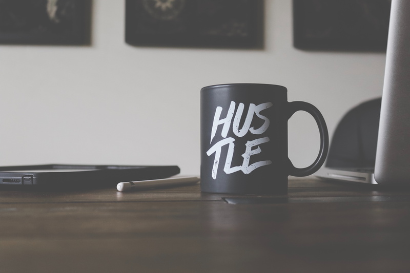 food and drink, table, reflection, hustle, refreshment, no People, wood - Material, 5K, backgrounds, computer, indoors, western script, coffee - Drink
