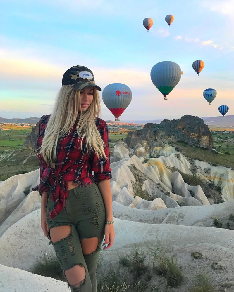 hot air balloons, young adult, transportation, rock - object, women, solid, blonde, Russian Model, hairstyle, balloon, ripped clothes, cloud - sky, hot air balloon