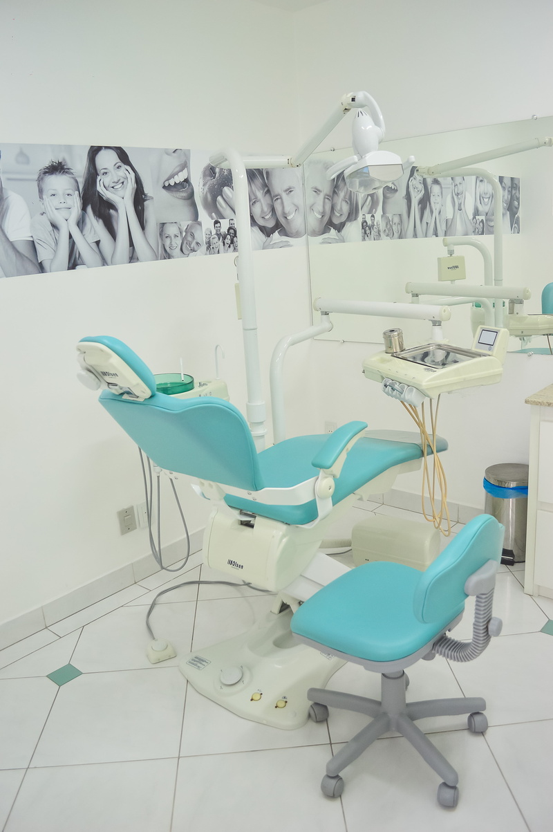 medical equipment, luxury, domestic room, leather, table, indoors, seat, absence, chair, 4K, dental equipment, teal, tile, wall - building feature, healthcare and medicine