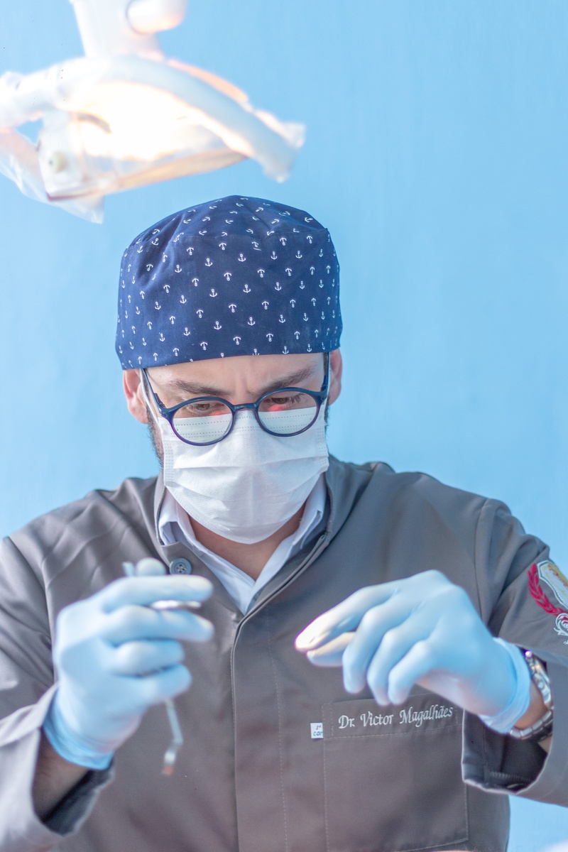 glasses, eyeglasses, headshot, dentist, indoors, males, front view, doctor, young men, gesturing, 4K, modern, blue, real people, man, eyewear, work, men