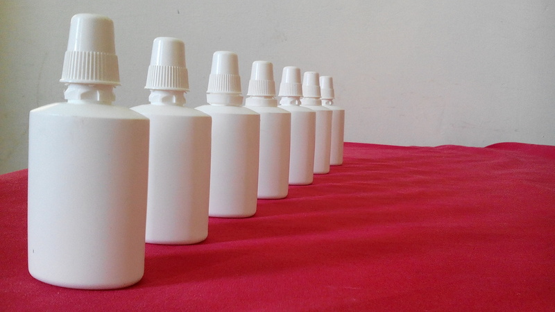 bottles, lotion, medicine, design, moisturiser, spray, nose, aroma, liquid, cap, pharmaceutical, dispenser, in a row, closed, body, arrangement, cloth