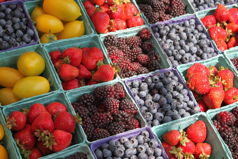 ripe, lychee, harvest, colorful, healthy eating, healthy, market stall, blackberry - fruit, farmers, display, shopping, 4K, farmers market, food and drink