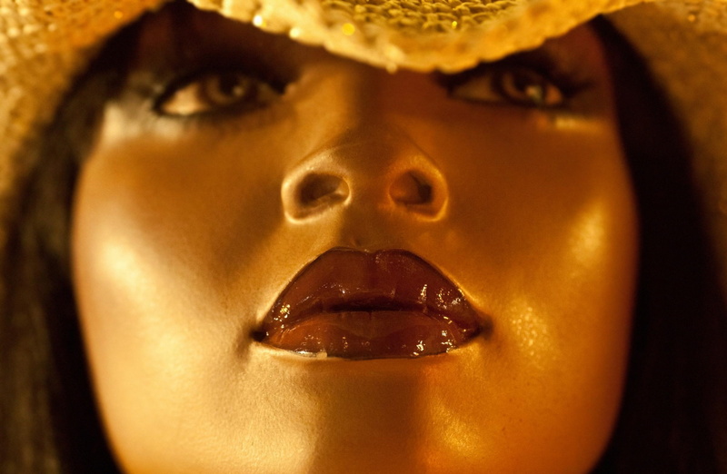 gold colored, United States of America, say, indoors, Chicago, mannequin, illinois, mouth, Aero, Cook County, front view, human mouth, body part, portrait