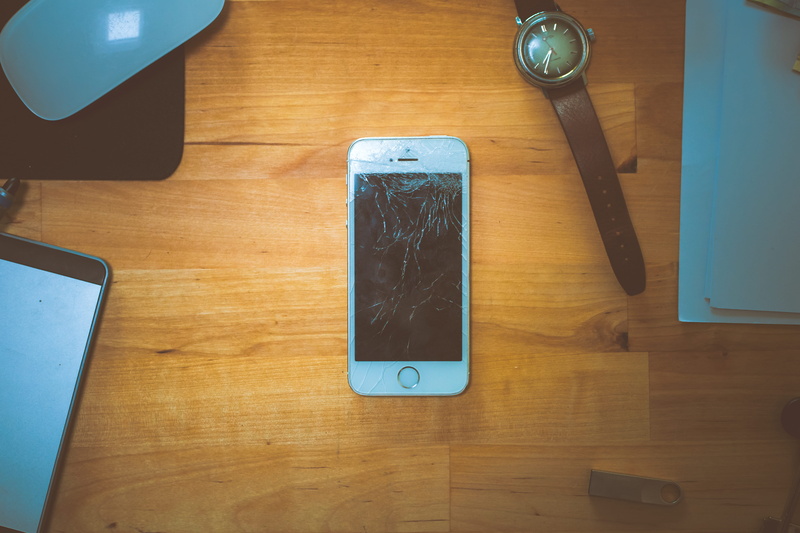 indoors, mobile phone, technology, 5s, best day, telephone, telecommunications equipment, worse, still life, iphone, white phone, high angle view, wireless technology