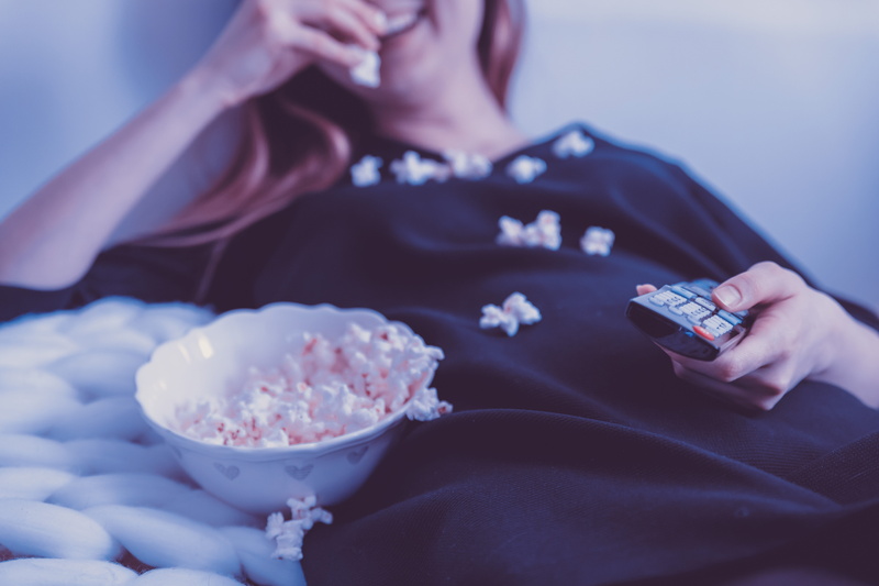 human hand, watching, holding, midsection, 5K, television, casual clothing, fun, tv, night, human body part, lifestyles, food, hand, wireless technology