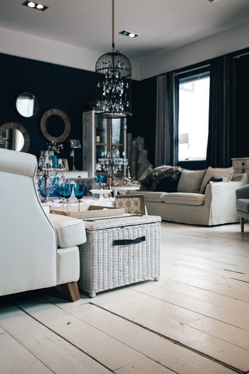 home Interior, electric lamp, table, living, 4K, luxury, elegant, wealth, house, living Room, absence, chair, home showcase interior, decor, Beautiful