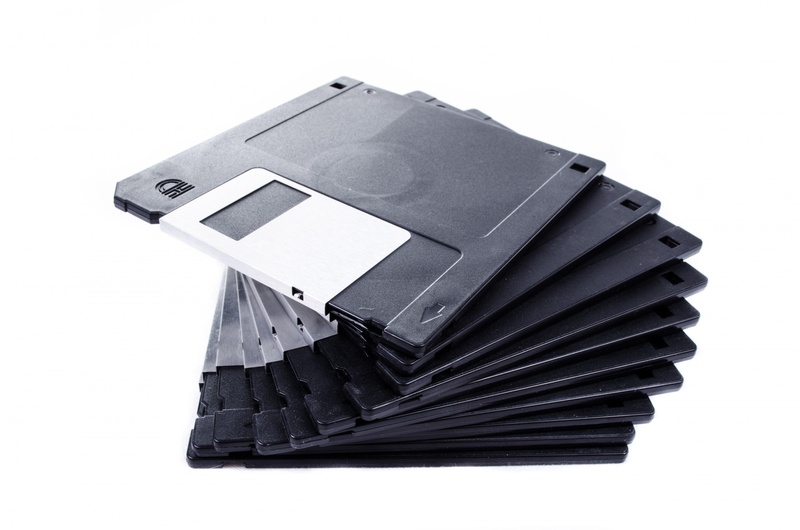 studio shot, retro, case, backup, store, computer, close-up, media, indoors, obsolete, black, compact, wireless technology, black color, cut out, cd, still life