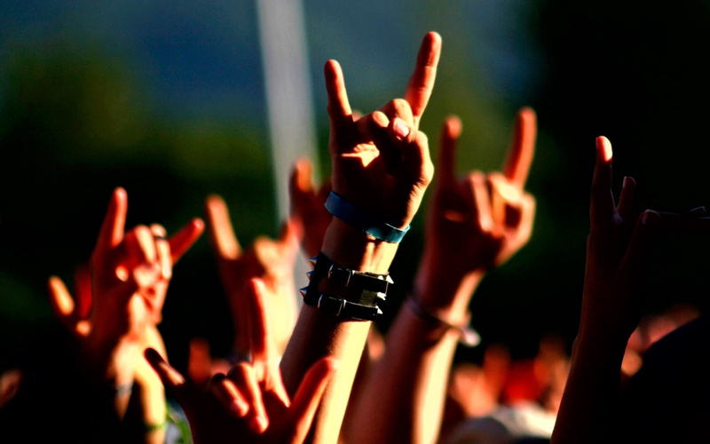 close-up, 1080P, stage Light, entertainment Event, stage - Performance Space, popular Music Concert, party - Social Event, strap, fan - Enthusiast, rock Music